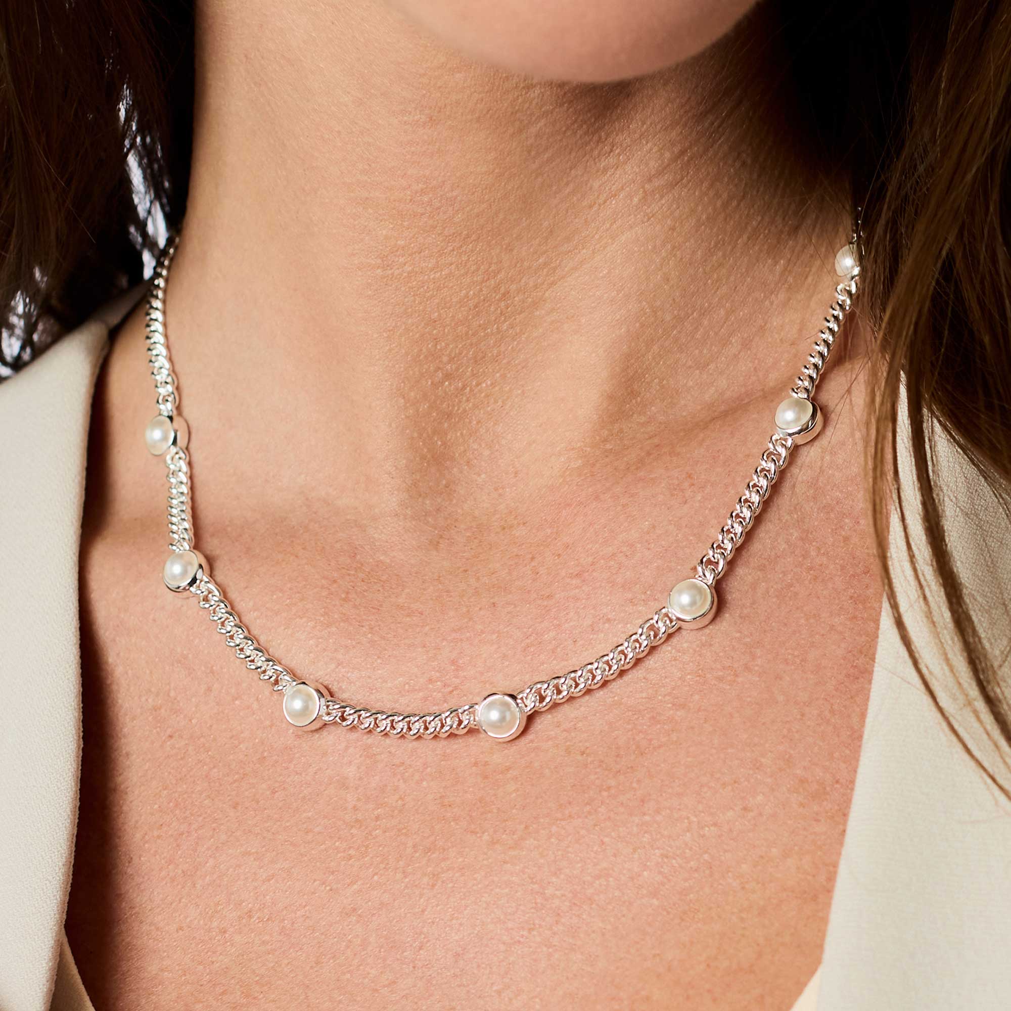 Dolce Delicate Station Necklace - Image 2
